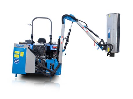 BTK150 – Heavy-duty telescopic arm flail mower with independent hydraulic system