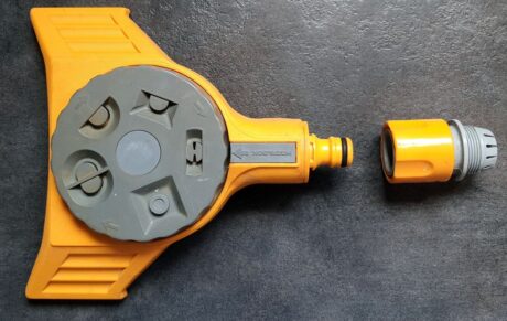 Hozelock Multiple Jet Sprinkler  Rotating Garden Sprinkler