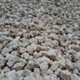 WHITE CRUSHED STONE  BIG BAG